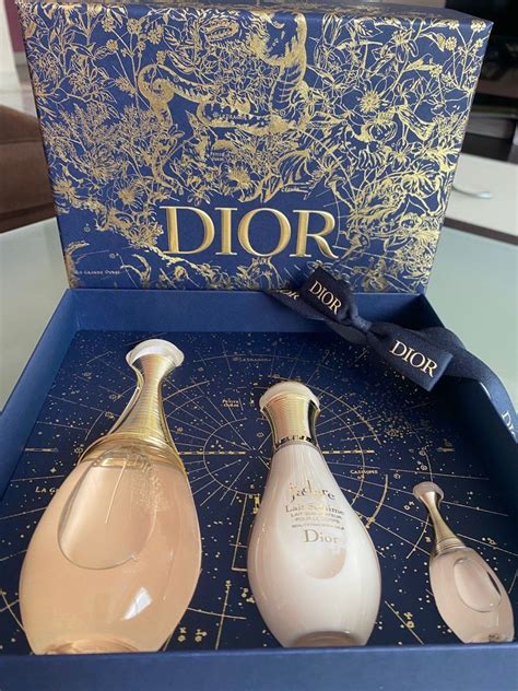 dior j'adore xmas 2020|Dior .